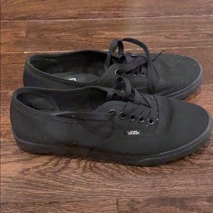Women’s Vans authentic lo pro